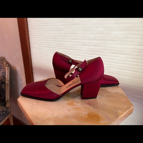 CHANEL Red Wine Square Toe Satin Pumps Size 6 - Picture 4 of 9